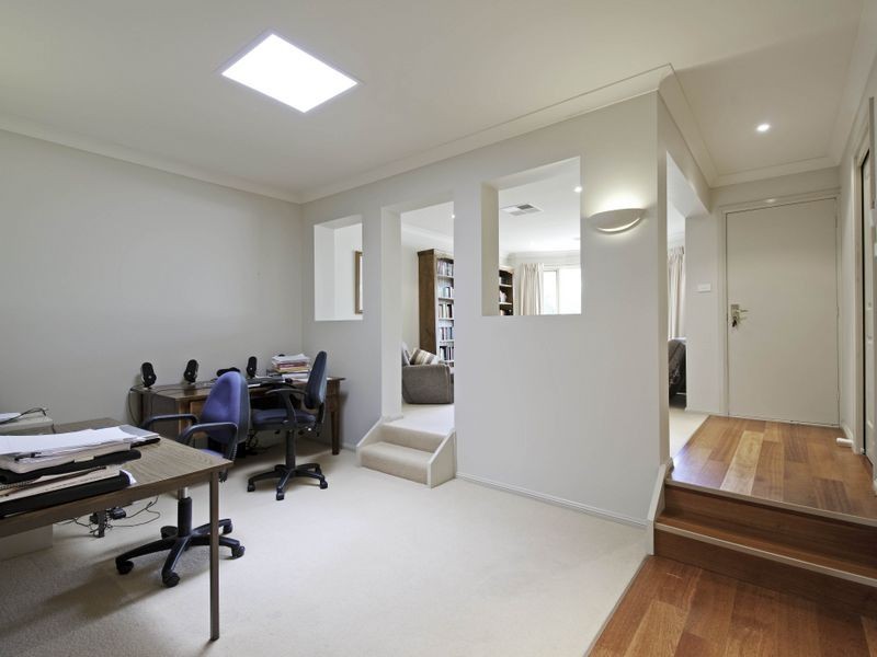 10 Lind Close, Fraser ACT 2615