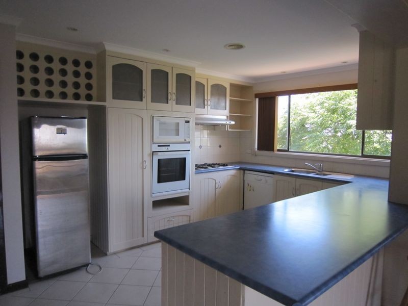 12 Barrett Street, Macgregor ACT 2615