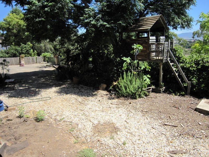 12 Barrett Street, Macgregor ACT 2615