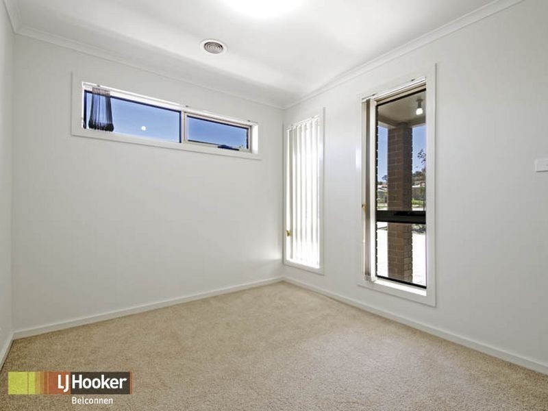 2/2 Neil Currie Street, Casey ACT 2913