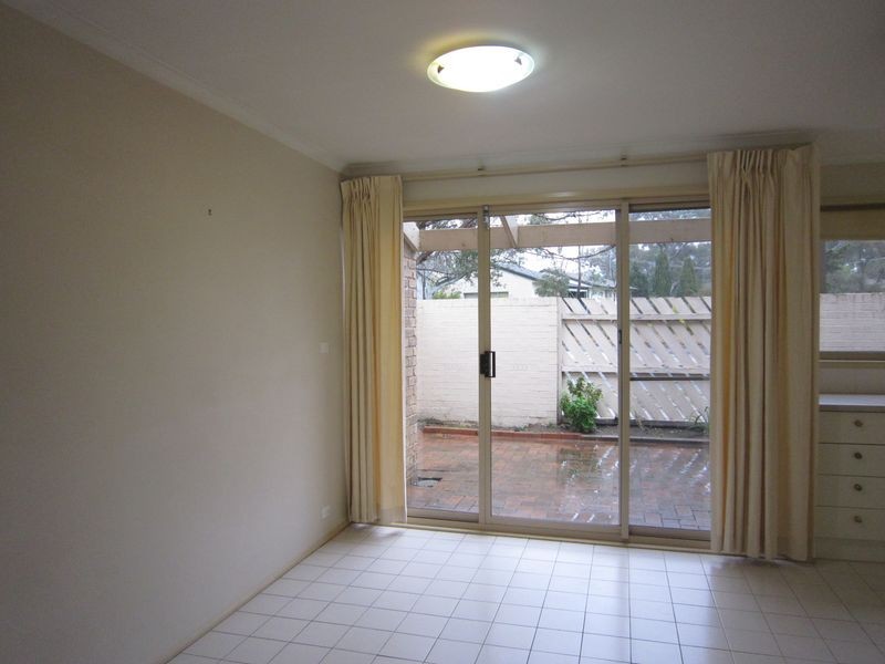 10 Earle Place, Page ACT 2614