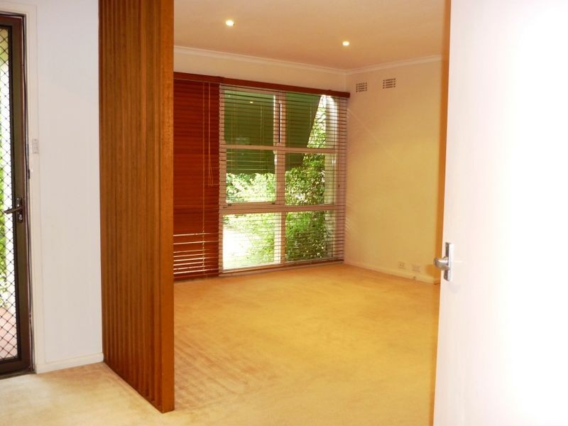 31 Wisdom Street, Hughes ACT 2605