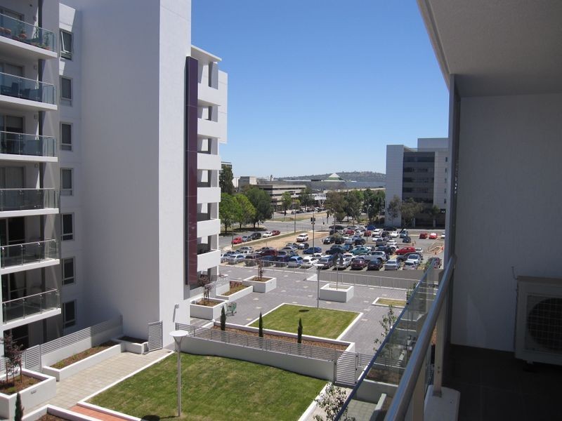 121/57 ‘Oracle’ Benjamin Way, Belconnen ACT 2617