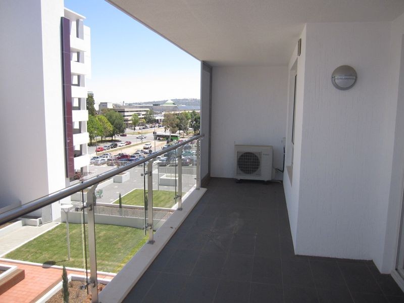 121/57 ‘Oracle’ Benjamin Way, Belconnen ACT 2617