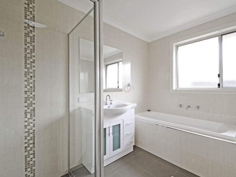 11 DeMole Street, Dunlop ACT 2615