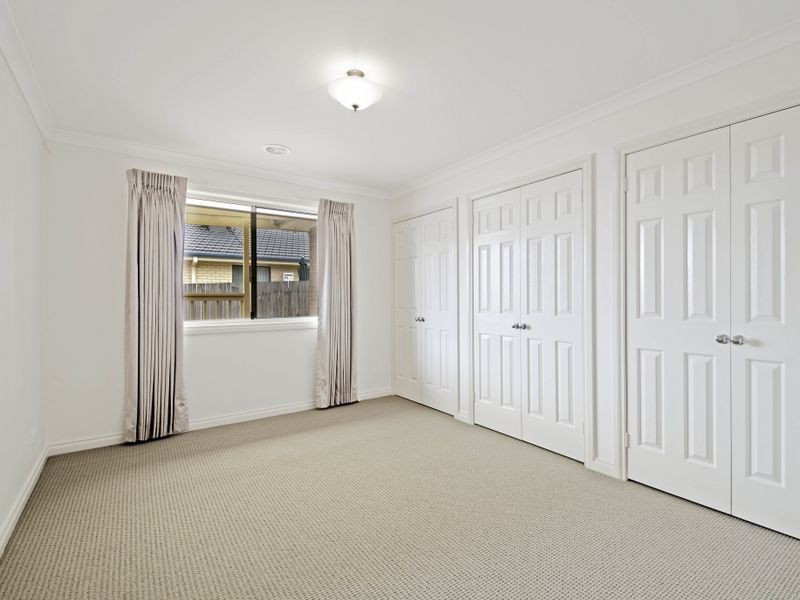 11 DeMole Street, Dunlop ACT 2615