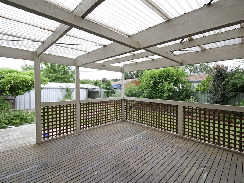 33 Spica Street, Giralang ACT 2617