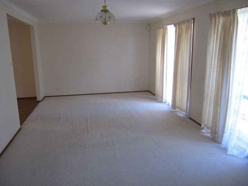 13 Edman Close, Florey ACT 2615