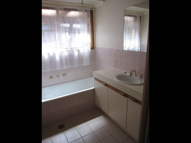 13 Edman Close, Florey ACT 2615