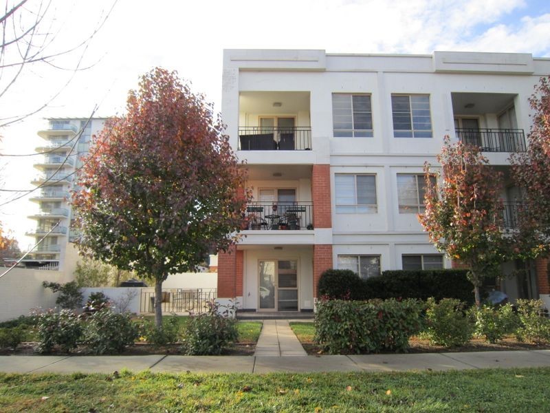 2/54 Moore Street, Turner ACT 2612