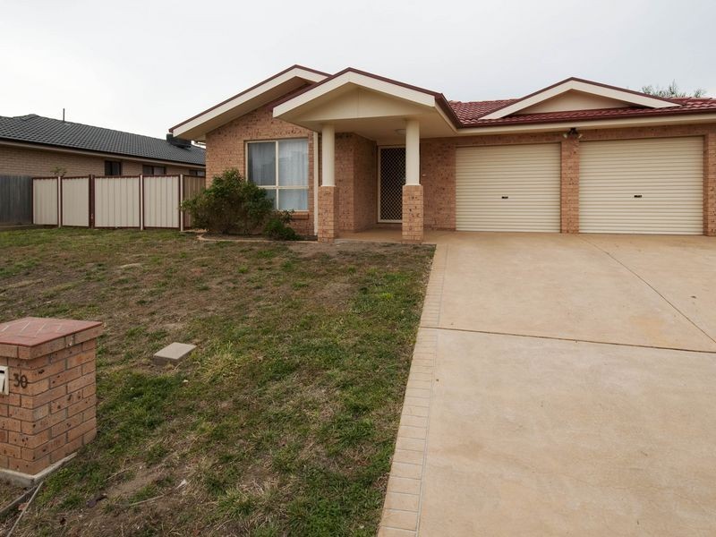 30 Coolgardie Street, Dunlop ACT 2615
