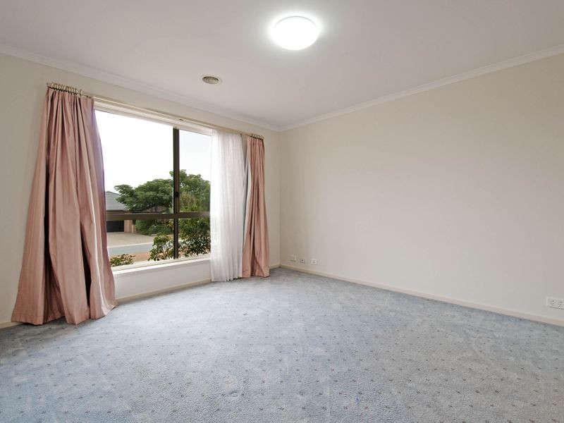 30 Coolgardie Street, Dunlop ACT 2615