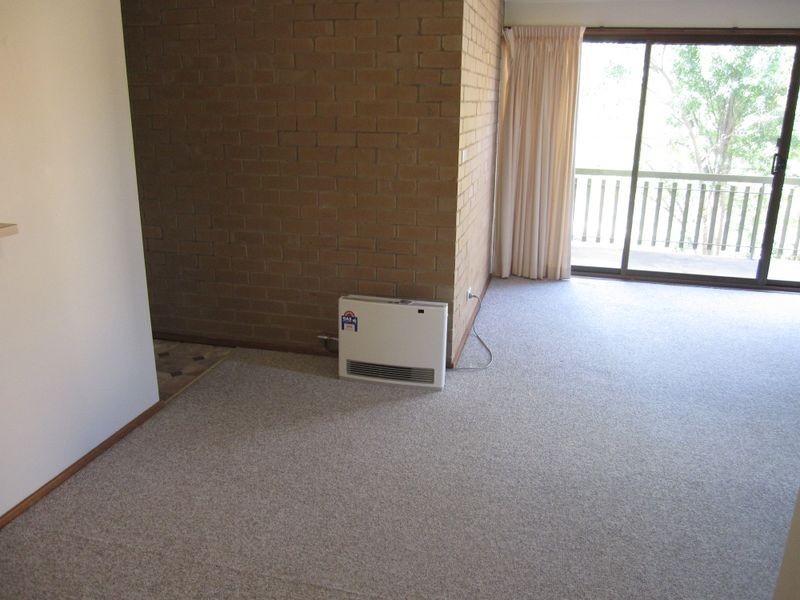 8/2 Buik Place, Belconnen ACT 2617