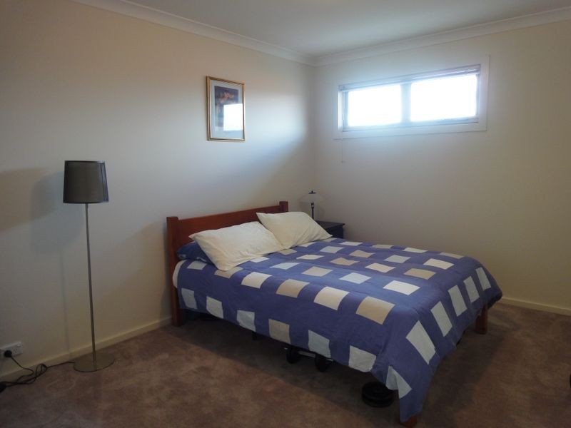 33 Nullarbor Avenue, Franklin ACT 2913