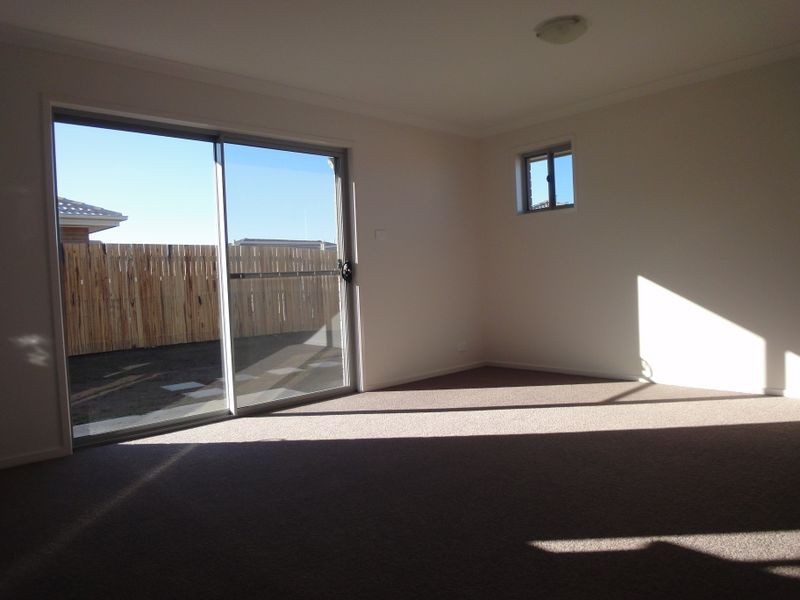 118 Macfarlane Burnett Avenue, Macgregor ACT 2615