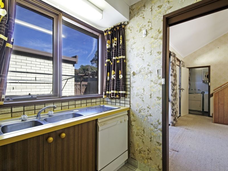 6 Teague Street, Cook ACT 2614