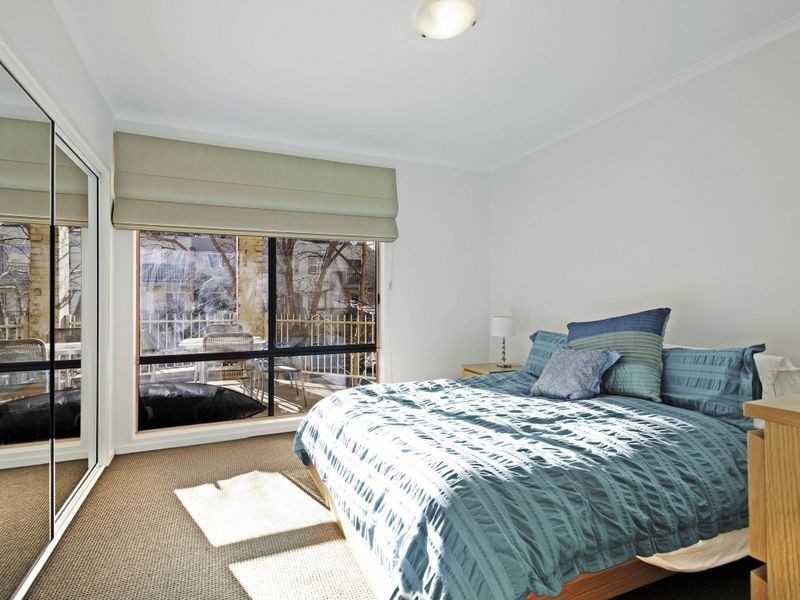 2/139 Port Jackson Circuit, Phillip ACT 2606