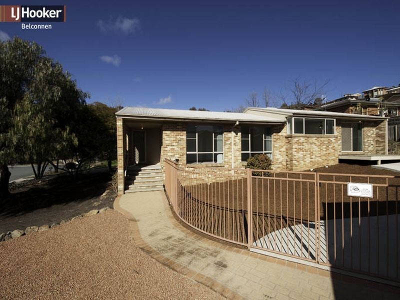 4 Sharman Place, Gordon ACT 2906