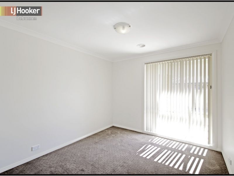 56 Macfarlane Burnet Avenue, Macgregor ACT 2615