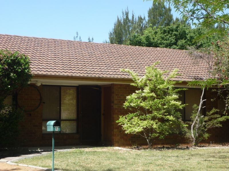 6 Camfield Place, Florey ACT 2615