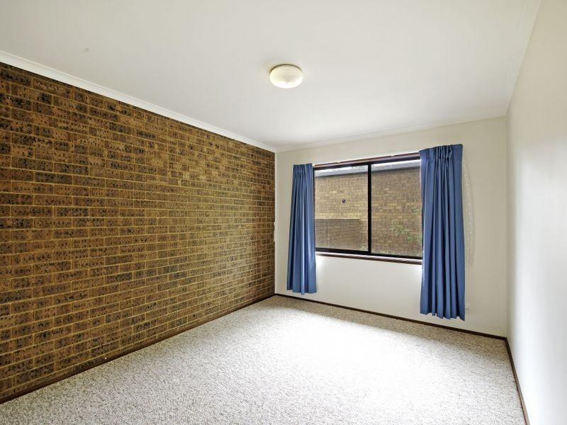 1/8 Walhallow Street, Hawker ACT 2614