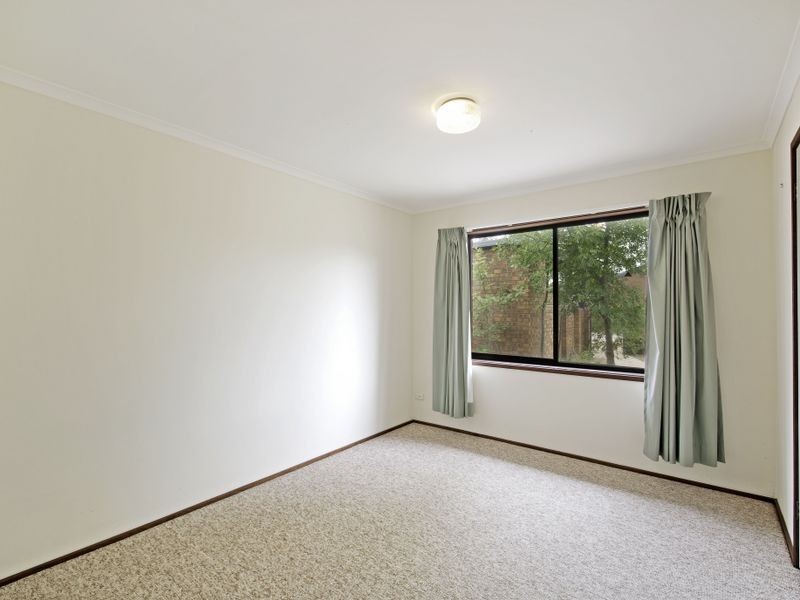 1/8 Walhallow Street, Hawker ACT 2614