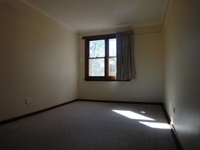 27 Booroondara Street, Reid ACT 2612