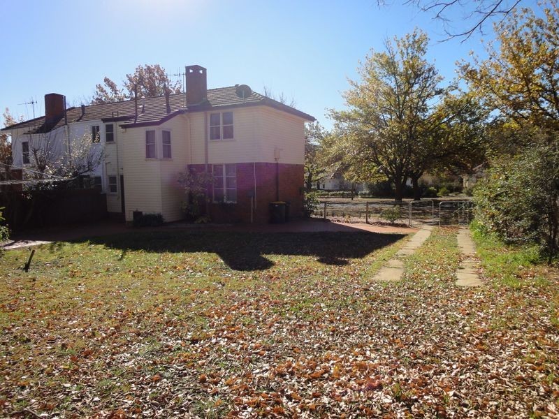 27 Booroondara Street, Reid ACT 2612