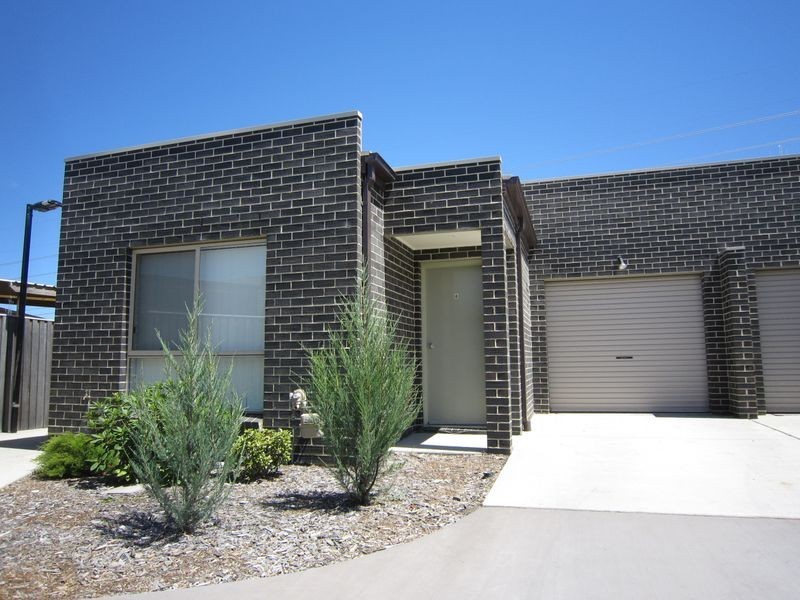 8/95 Eccles Circuit, Macgregor ACT 2615