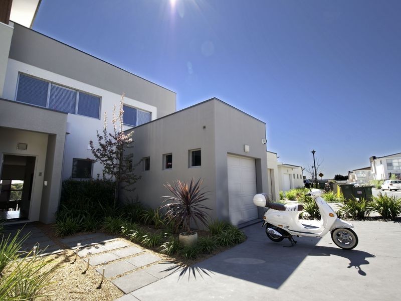 2/11 Joy Cummins Place, Belconnen ACT 2617