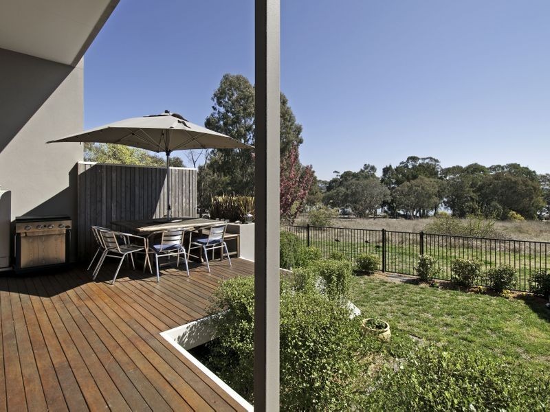 2/11 Joy Cummins Place, Belconnen ACT 2617