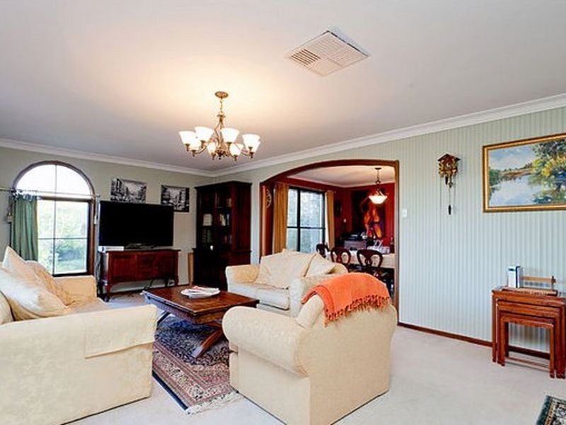 6 Booth Street, Cook ACT 2614