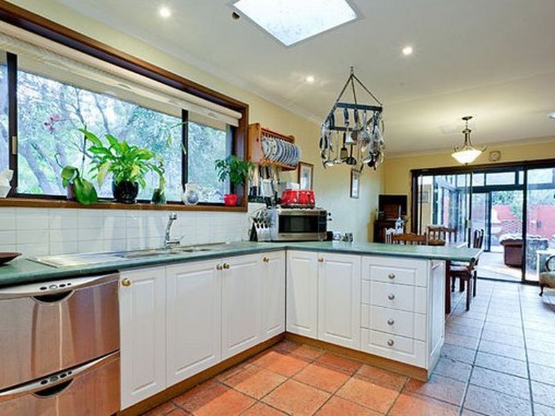 6 Booth Street, Cook ACT 2614
