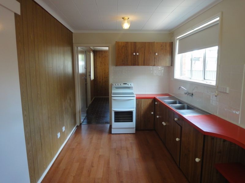 8 Dickinson Street, Watson ACT 2602