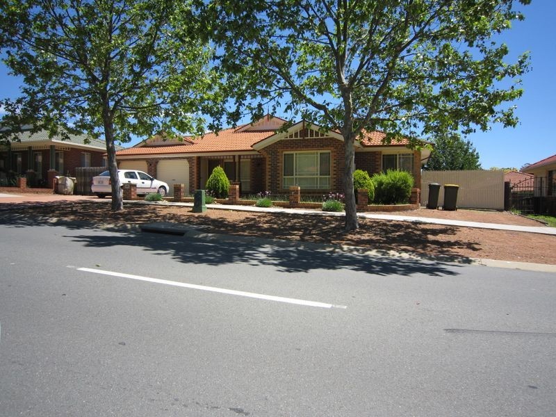16 Paul Coe Crescent, Ngunnawal ACT 2913