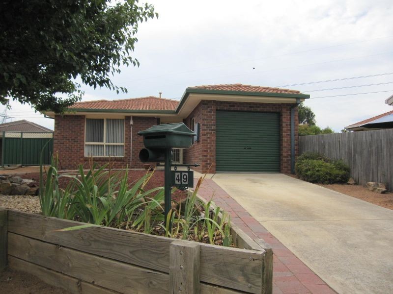 49 Thornhill Crescent, Dunlop ACT 2615