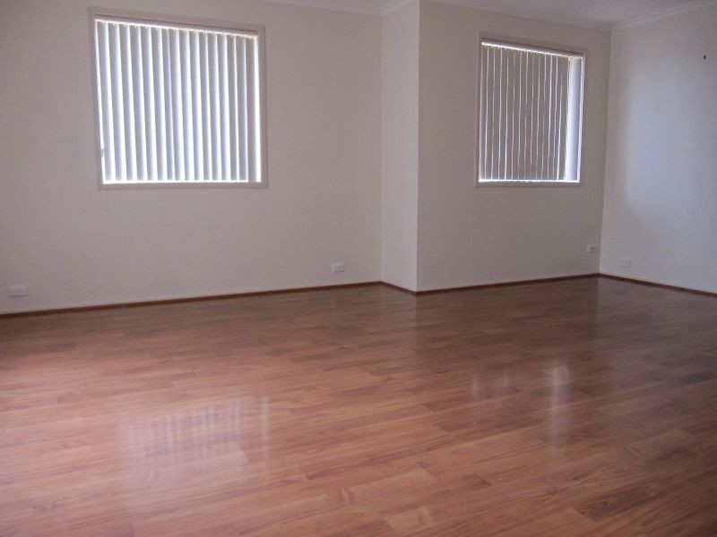 49 Thornhill Crescent, Dunlop ACT 2615