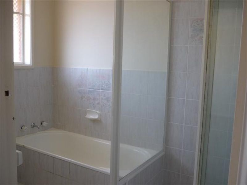 8 Dickinson Street, Watson ACT 2602