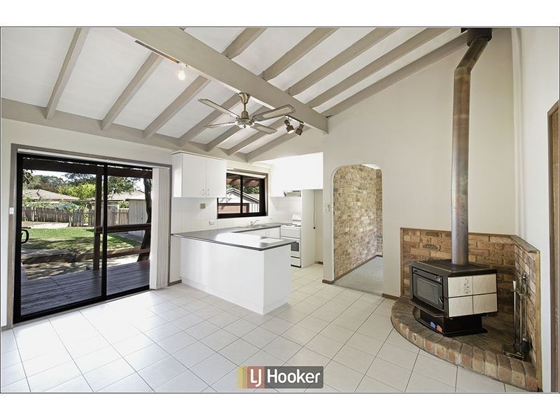 6 Lumholtz Place, Florey ACT 2615