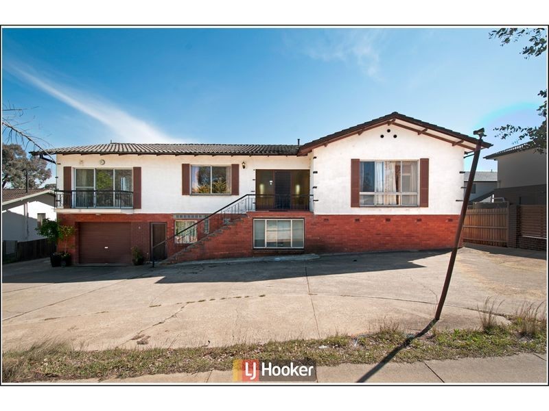 2/6 Belconnen Way, Page ACT 2614