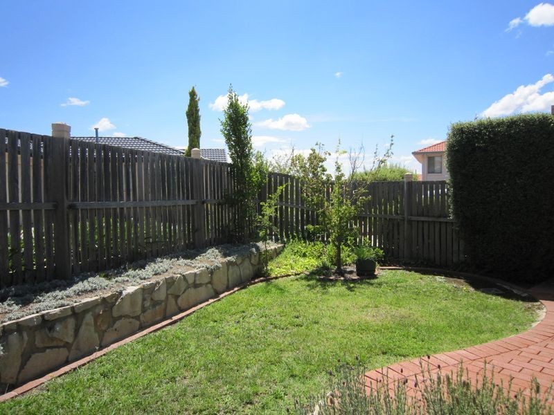 2/98 Lampard Circuit, Bruce ACT 2617