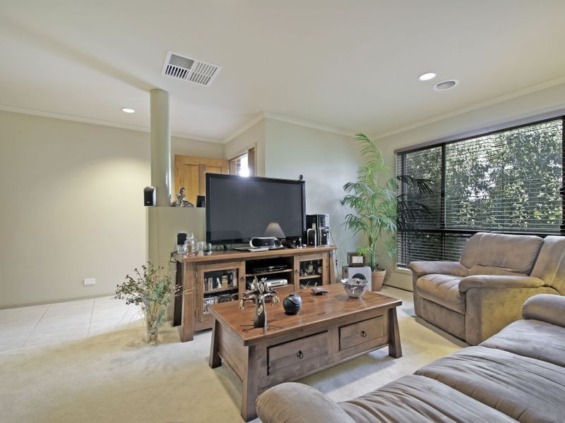 17 Jenolan Street, Harrison ACT 2914