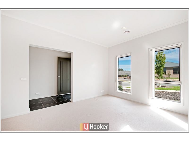 20 Victoria Owen Circuit, Casey ACT 2913