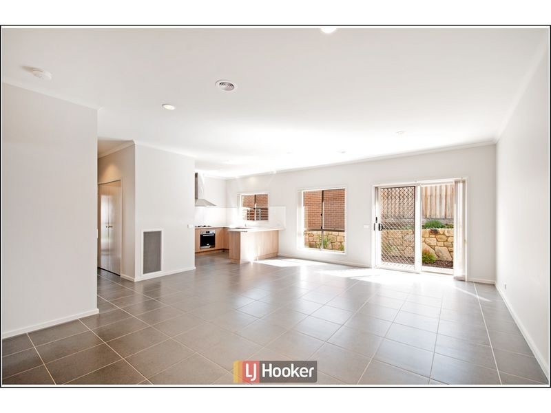 20 Victoria Owen Circuit, Casey ACT 2913