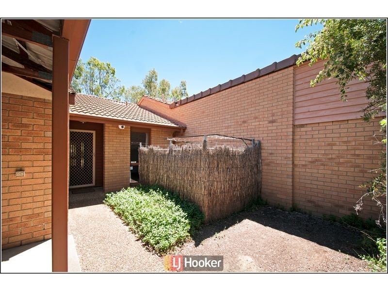 9 Strong Place, Belconnen ACT 2617