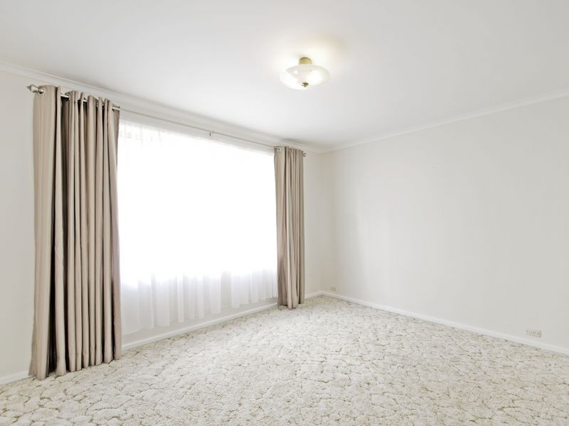 37 Grylls Crescent, Cook ACT 2614