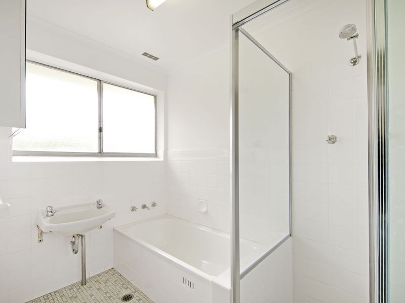 37 Grylls Crescent, Cook ACT 2614