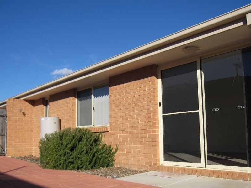 27 Dagmar Berne Street, Macgregor ACT 2615