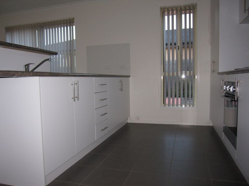 27 Dagmar Berne Street, Macgregor ACT 2615