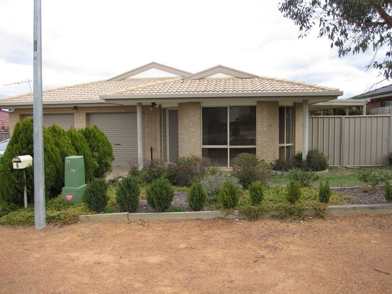 6 Doutney Place, Dunlop ACT 2615